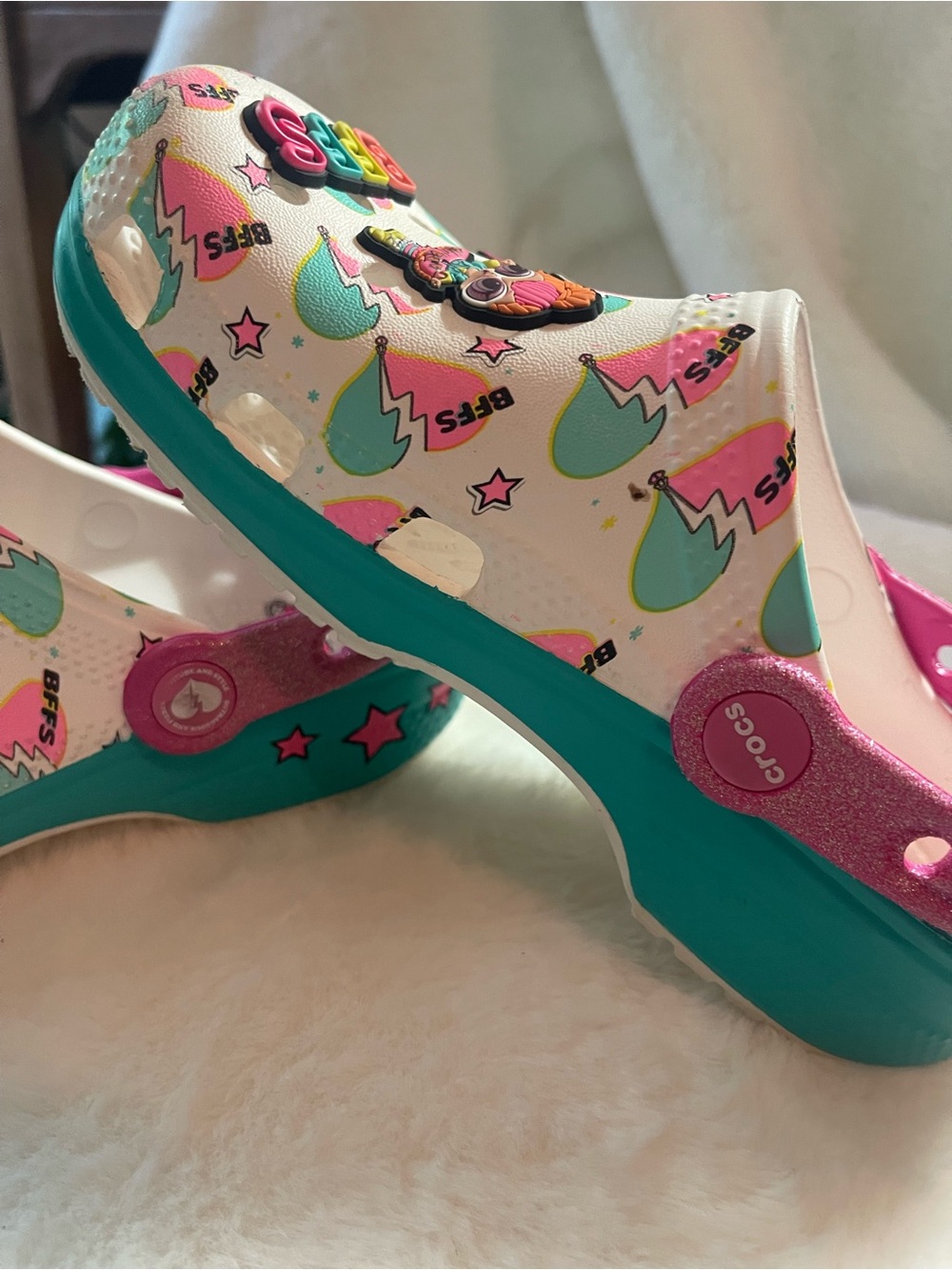 CROCS Kids White Pink Teal L.O.L. Surprise - Picture 4 of 8